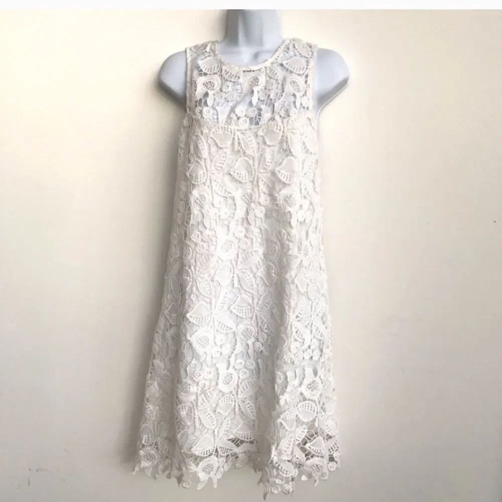 NWT WAYF White Lace dress size M